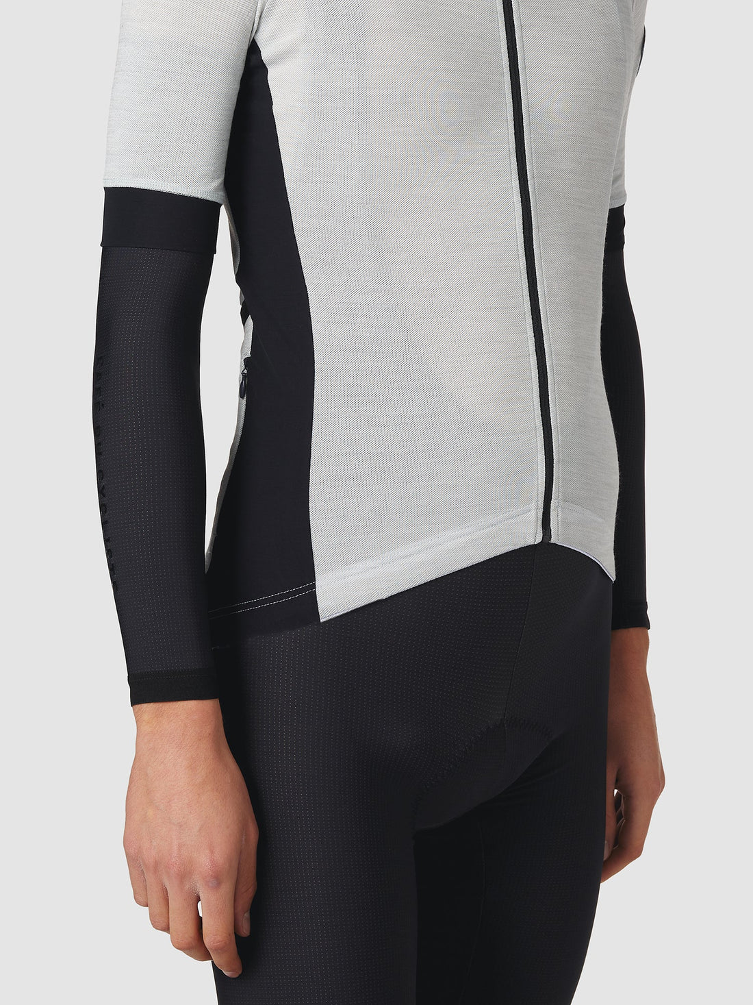 Café du Cycliste Lola Unisex Arm Warmers Armwärmer Black