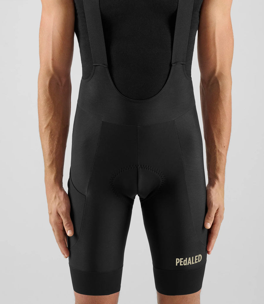 Pedaled Element Thermo Bib Shorts gebürstete kurze Trägerhose Black