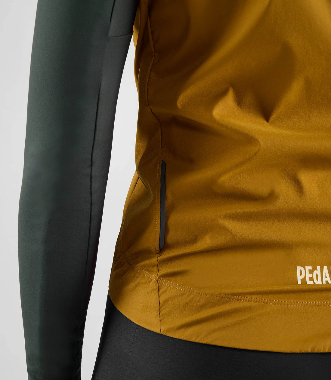 Pedaled Element Women's Waterproof Vest Wasserdichte Weste Mustard