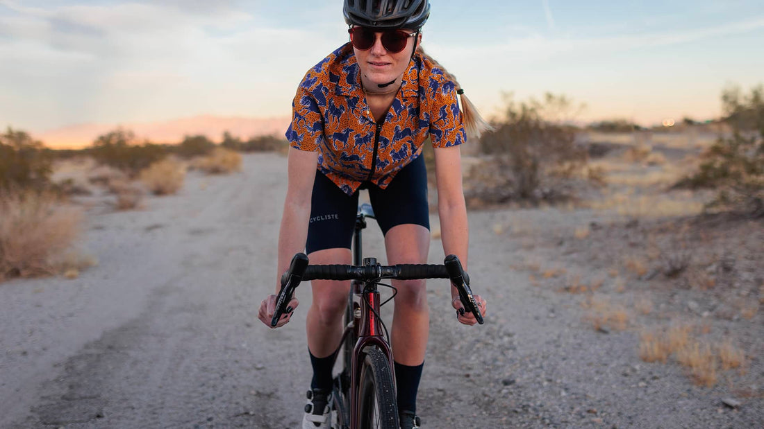 Café du Cycliste Sophie Women's Release Bib Shorts Radhose Navy Blue